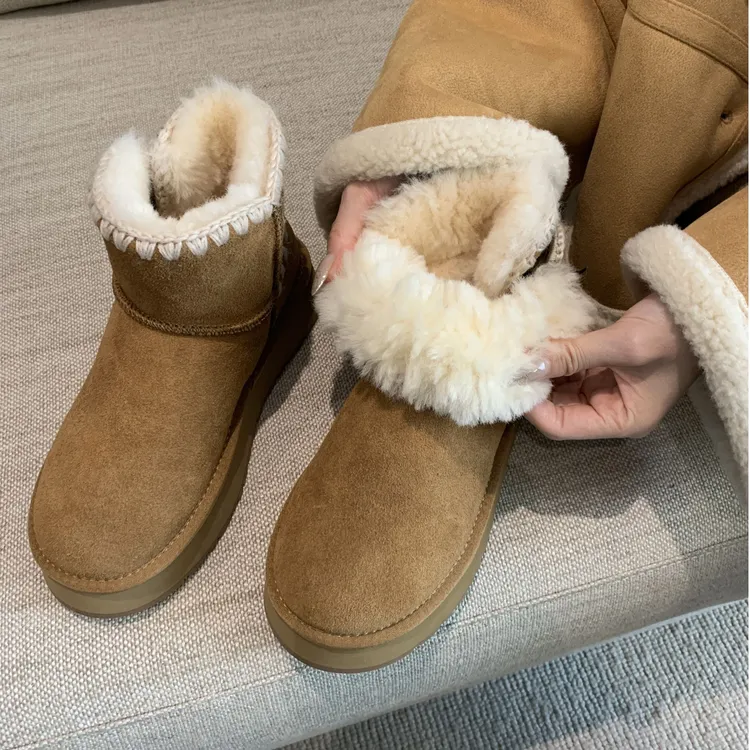 冬季皮毛一体时尚雪地靴女鞋防滑高跟秋冬真皮真毛保暖