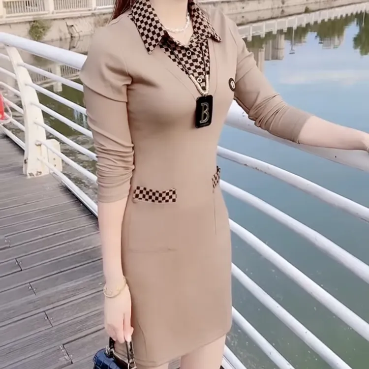 时尚百搭显瘦拼接方格衬衫领长袖女士秋冬连衣裙