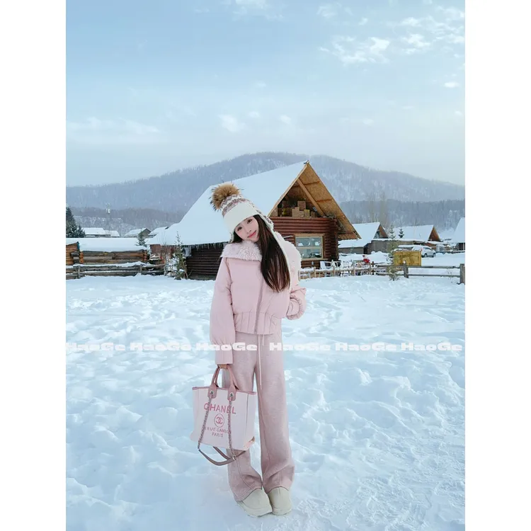 浩哥严选●粉雾城堡HGQ5YRF3827A羽绒服预短款时尚休闲女士保暖冬