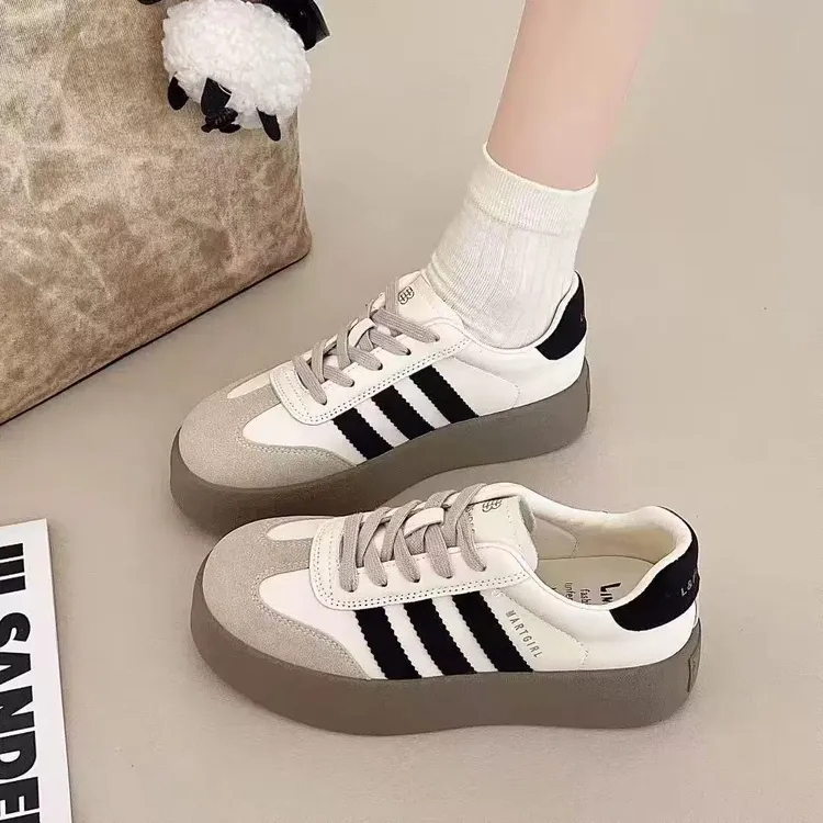 板鞋女2023新款秋冬厚底小白鞋百搭休闲鞋学生训练运动鞋爆款