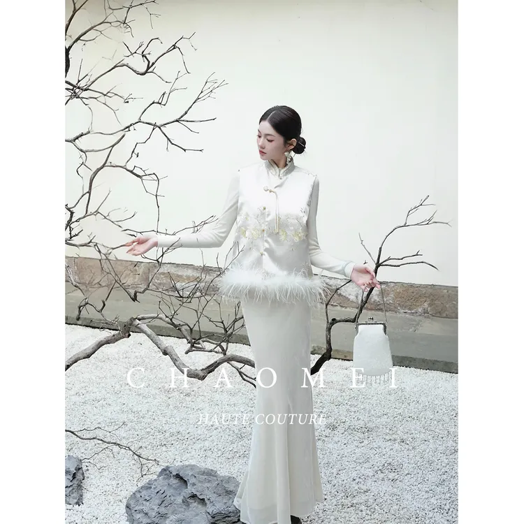 【云边羽】冯（CHAOMEI 国风新中式香槟色禽鸟羽毛羽绒马甲+丝绒半裙