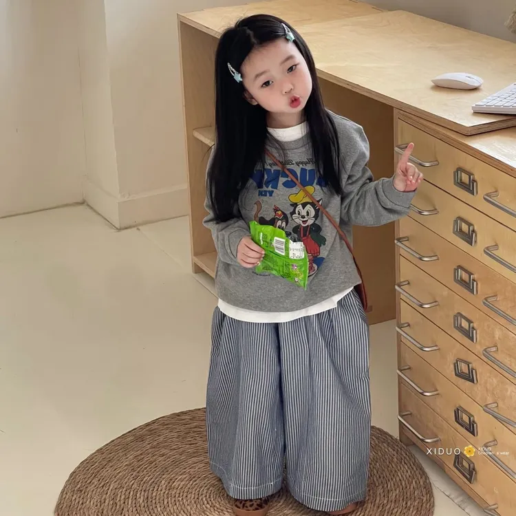 童装卫衣2025秋季新款儿童卡通印花长袖复古打底衫条纹直筒裤套装