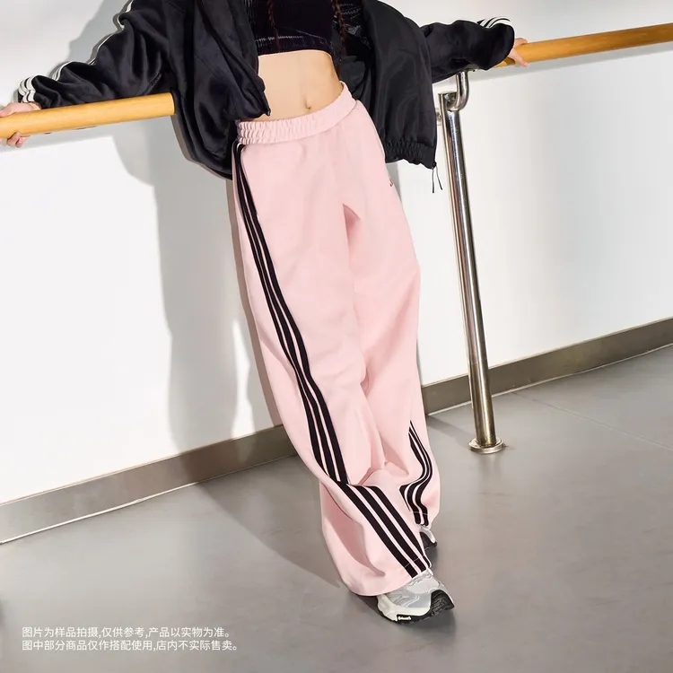 阿迪达斯冬季女子运动休闲长裤KB7602