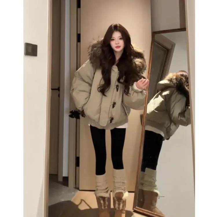 她他百伦大貉子毛领牛角扣羽绒服女2025新款美式覆古白鸭绒派克保