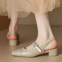 C8423  灰色 夏季新款一字带2025新款气质女士包头四季凉鞋