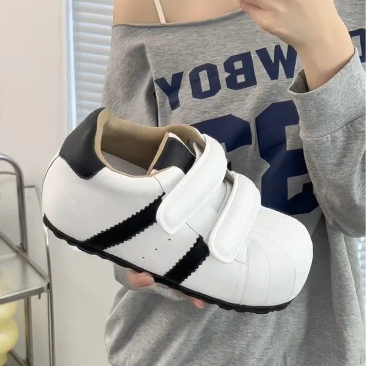 魔术贴丑萌贝壳头德训面包鞋女2025新款百搭内增高休闲运动小板鞋