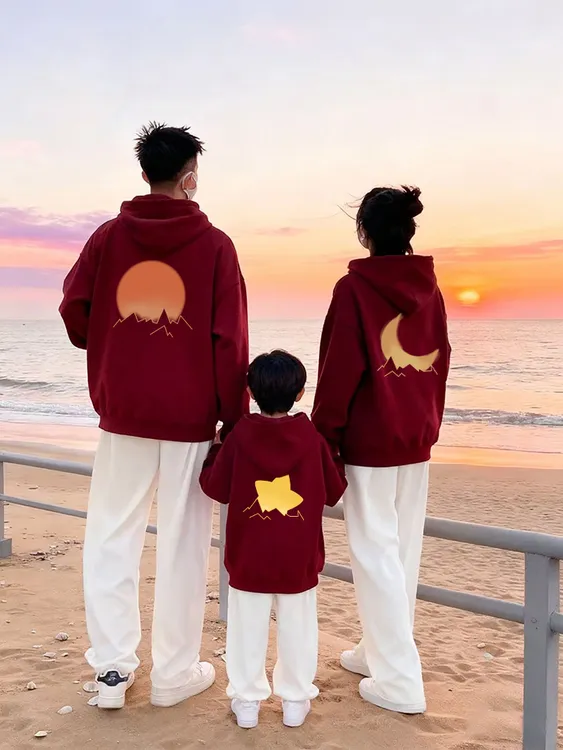 酒红色马年亲子装一家三四口卫衣2026新款秋冬季母子女款外套童装