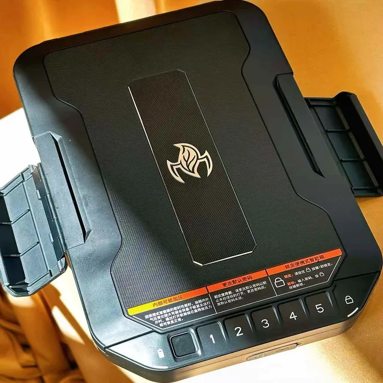 灰灰军工级别合金塑料指纹密码机械钥匙雪茄保湿随身便携雪茄盒