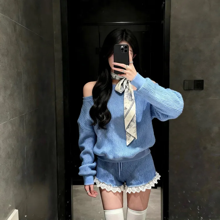 法式气质宽松拼接斜肩针织毛衣女秋季新款高腰修身蕾丝短裤两件套