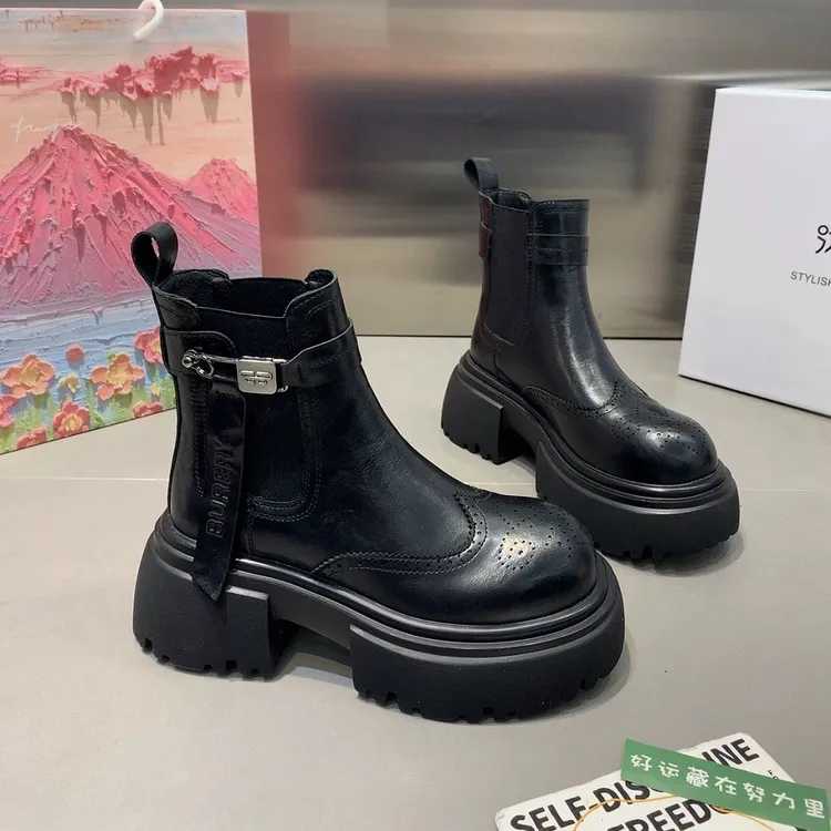 马丁靴英伦风2025秋冬真皮松糕小个子厚底欧货短靴