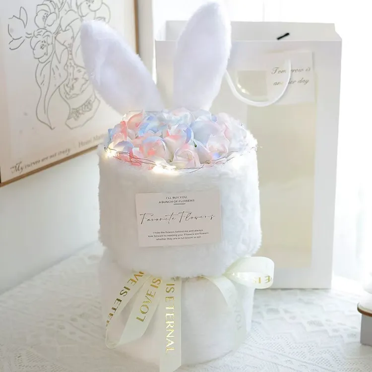 兔耳朵生日可爱碎冰蓝小香风香薰玫瑰花束送女友