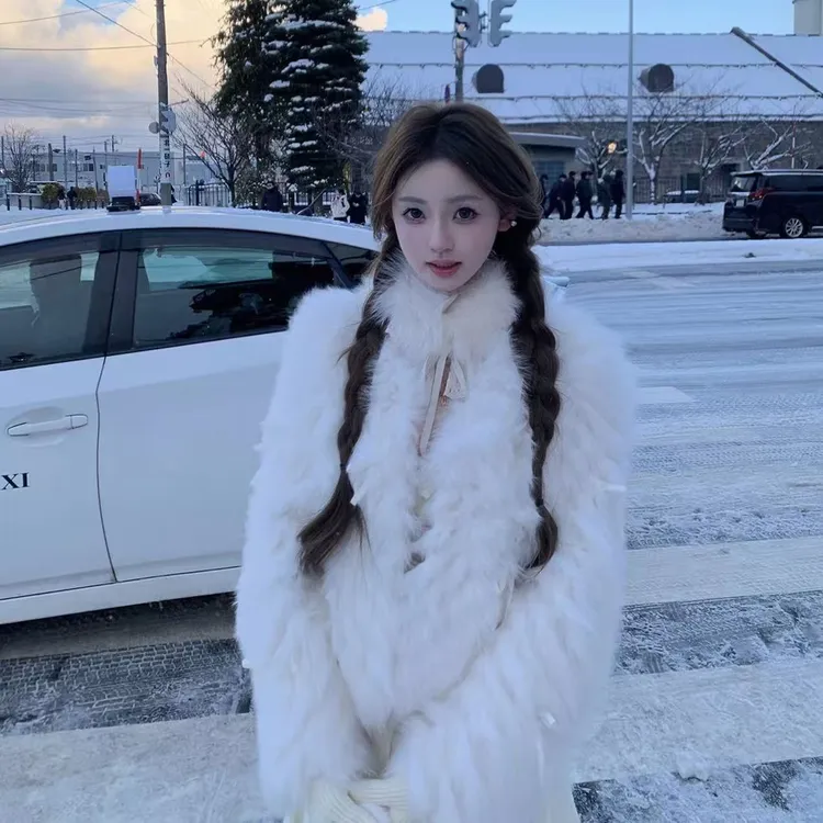 【南韩公主】蝴蝶结狐狸毛皮草外套女2025冬季年轻短款毛毛短外套女