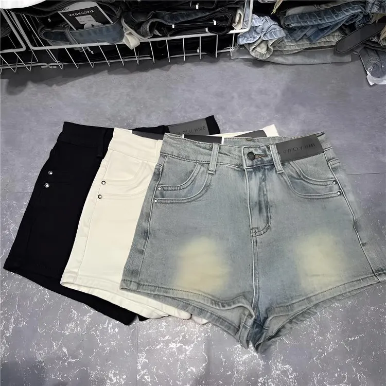 美式辣妹三色牛仔短裤女2025夏季新款高腰修身显瘦设计水洗热裤子