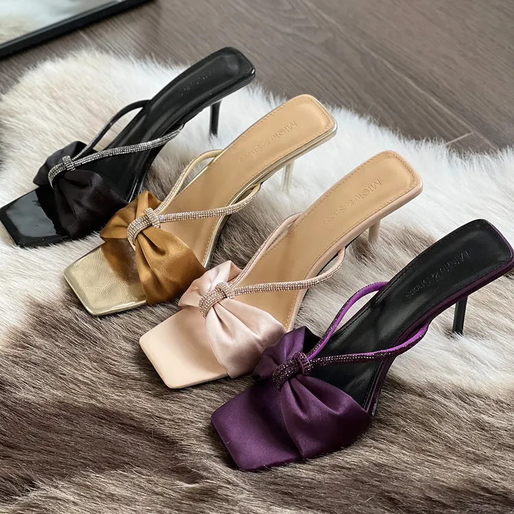 2025夏季方头裸色水钻一字带高跟凉鞋凉拖细跟轻奢半拖鞋子女外穿