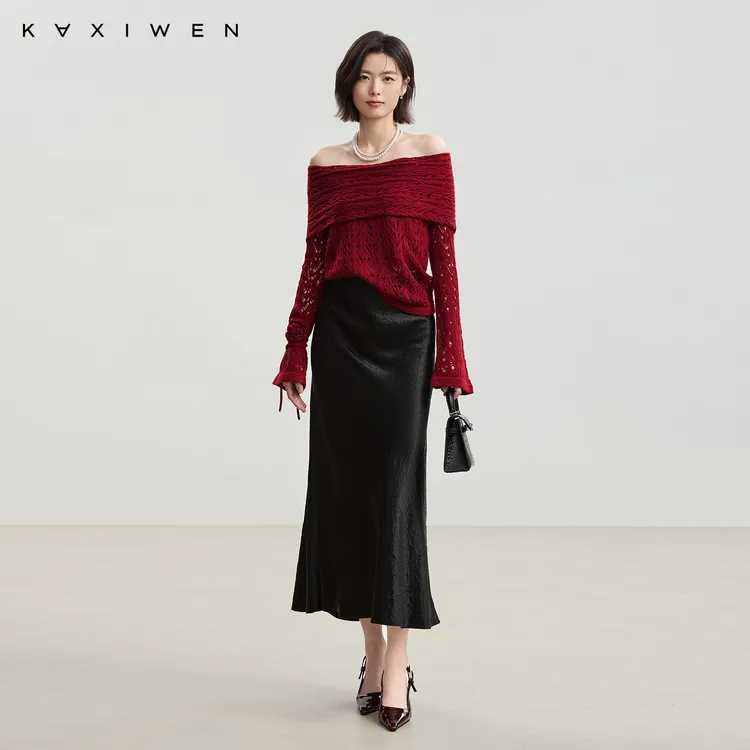 佧茜文优雅镂空针织衫【秋新】时尚玫瑰系带一字肩上衣D07BZW7506