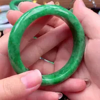 翡翠手镯未镶嵌翡翠