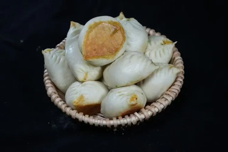 【带焦壳】吕小五鸡蛋粉丝包 腊菜包芝麻糖