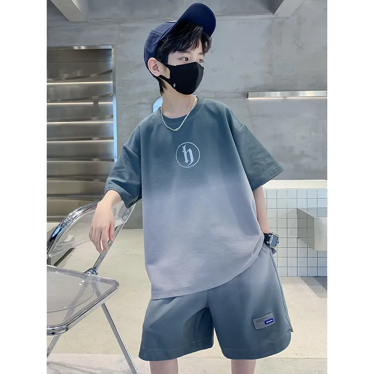 男童时髦渐变短袖套装夏季新款2025中大童男孩个性休闲两件套夏装