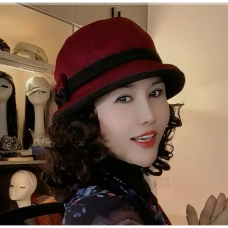 高贵优雅礼帽女假发一体新款时尚减龄洋气秋冬新款百搭短卷发