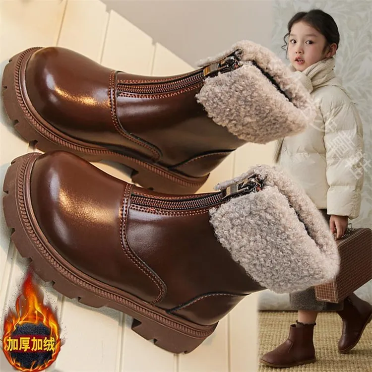小黄鸭女童加绒短靴2025冬季新款防滑靴子雪地靴棉靴儿童马丁靴
