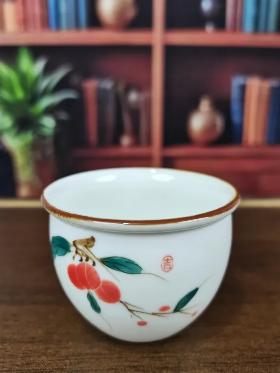 樱桃缸杯，功夫茶杯个人专用品茗杯防烫手把家用单杯，景德镇手绘