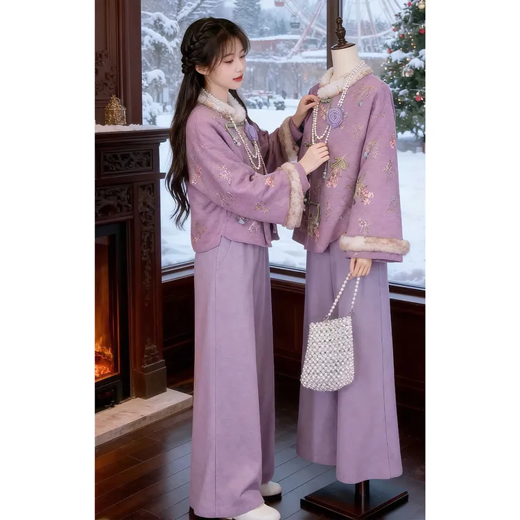 超好看紫色优雅新中式保暖毛绒领旗袍女2025冬新款倒大袖日常可穿