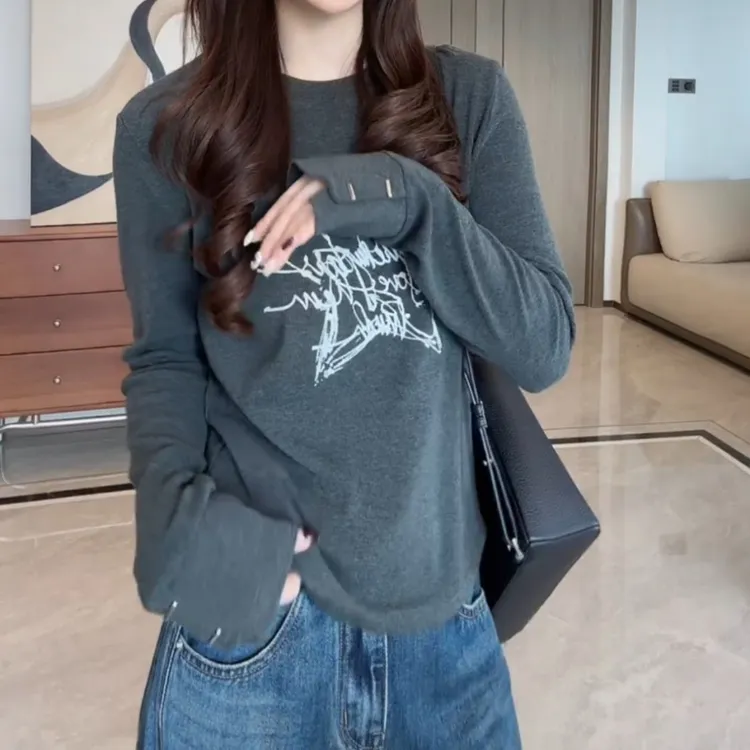 时尚小众宽松显瘦休闲风打底衫创意感星星字母T恤LK2506898