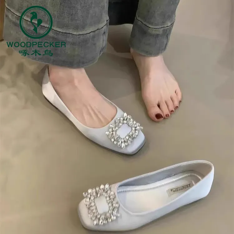 啄木鸟法式仙女风平底鞋2025年春季新款浅口水钻晚晚风气质单鞋女