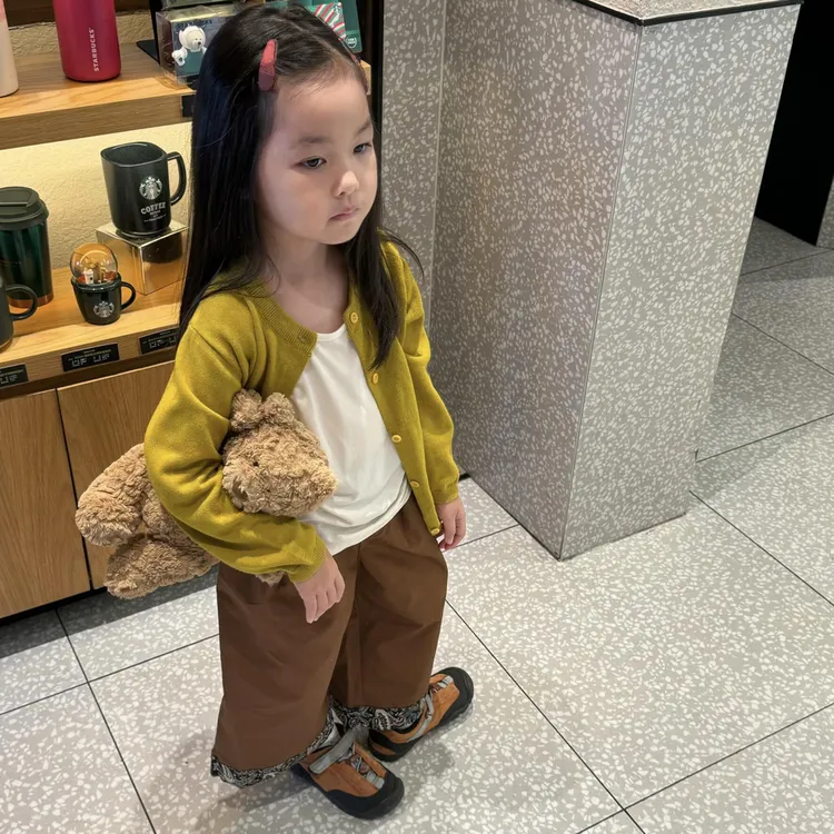 小思家2025秋季新款女童韩版黄色针织开衫撞色休闲裤套装