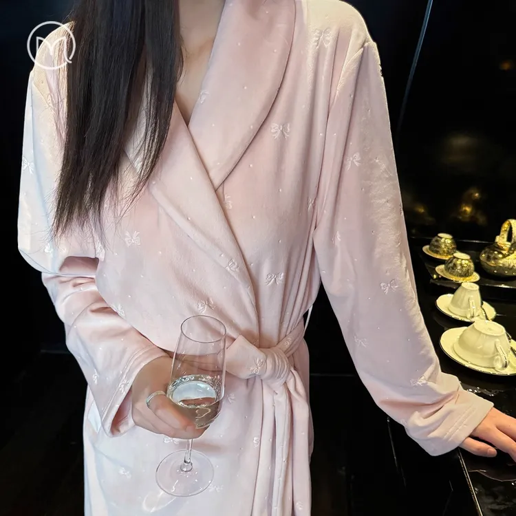 秋冬睡袍女日式可爱中长款过膝海岛绒厚款保暖浴袍可外穿2025新款