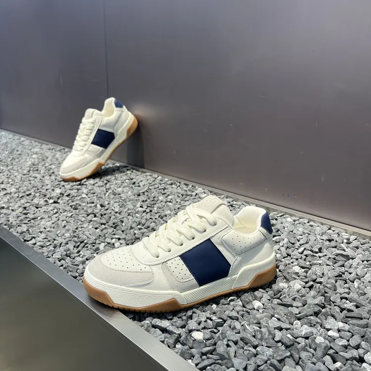 2025秋季新款系带休闲厚底低帮真皮透气复古潮流百搭时尚板鞋