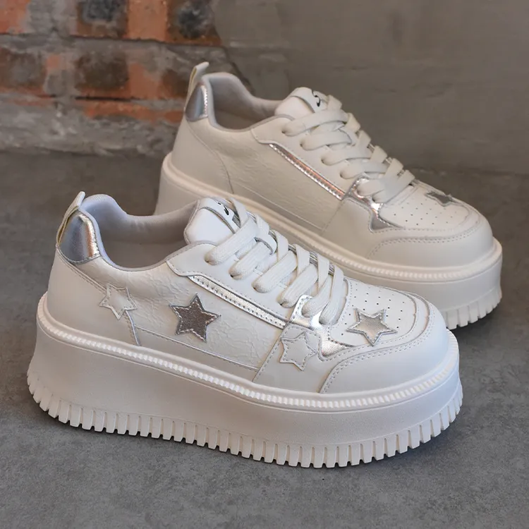 shougu/首谷巨好看增高厚底小白鞋女2025冬季新款星星休闲板鞋潮