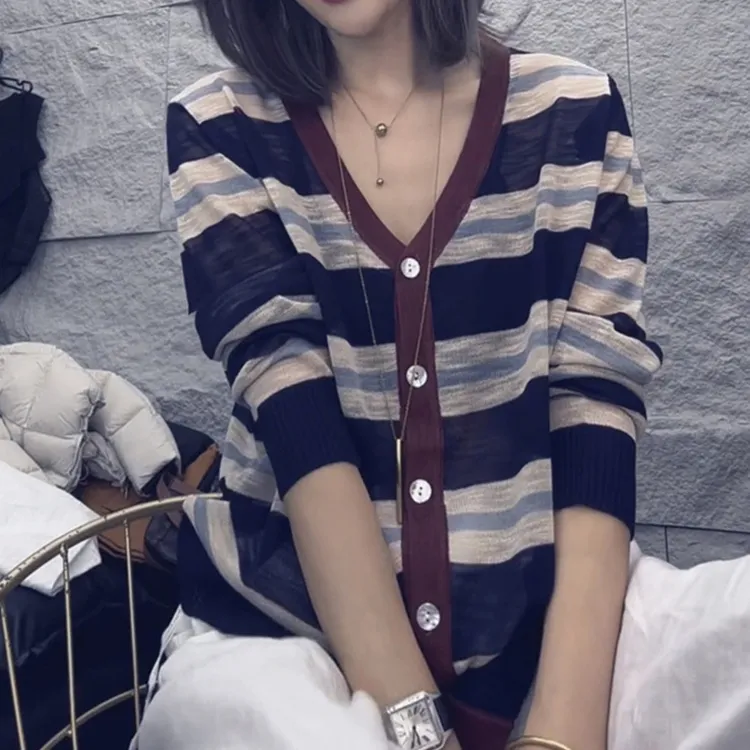 撞色条纹V领长袖针织开衫女2025秋季新款宽松显瘦时尚百搭上衣潮
