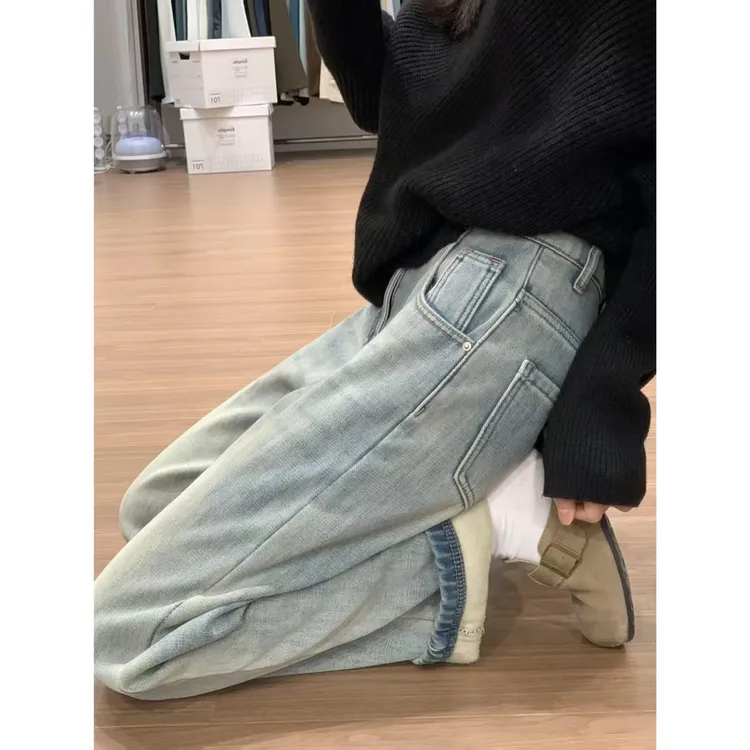浅蓝色加绒阔腿牛仔裤女2025新款冬季高腰美式宽松设计感直筒裤子