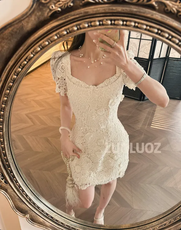【现货】LUOLUOZ【浮云月下】拼接花朵时尚蕾丝设计短款连衣裙JF795
