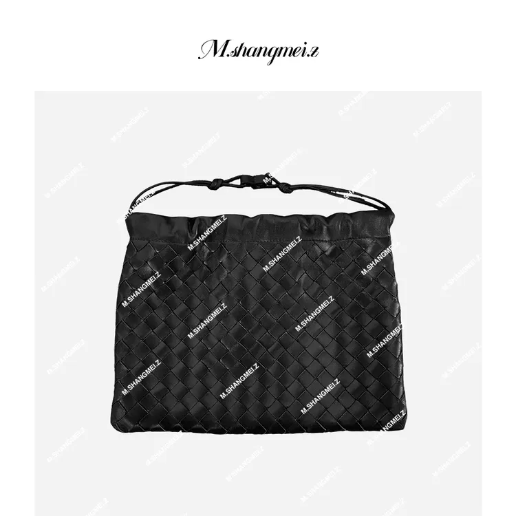 M.SHANGMEI.Z/沐熙美大哥网红轻奢潮流编织信封手拿包包F04285