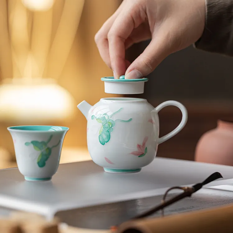 陶瓷堆绘蝶恋花茶壶松石绿家用简约中式泡茶壶单壶冲茶器功夫茶具