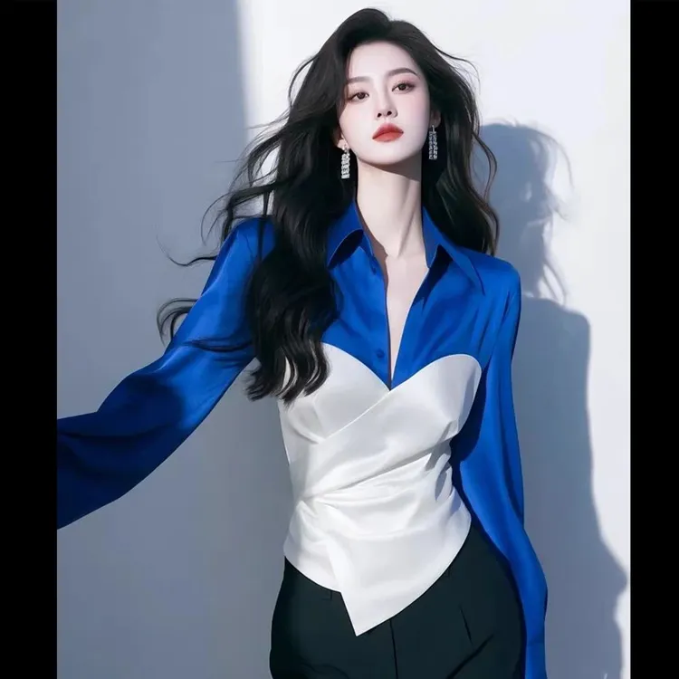 女2025年春季法式高级感气质上衣超好看独特漂亮收腰蓝白撞色衬衫