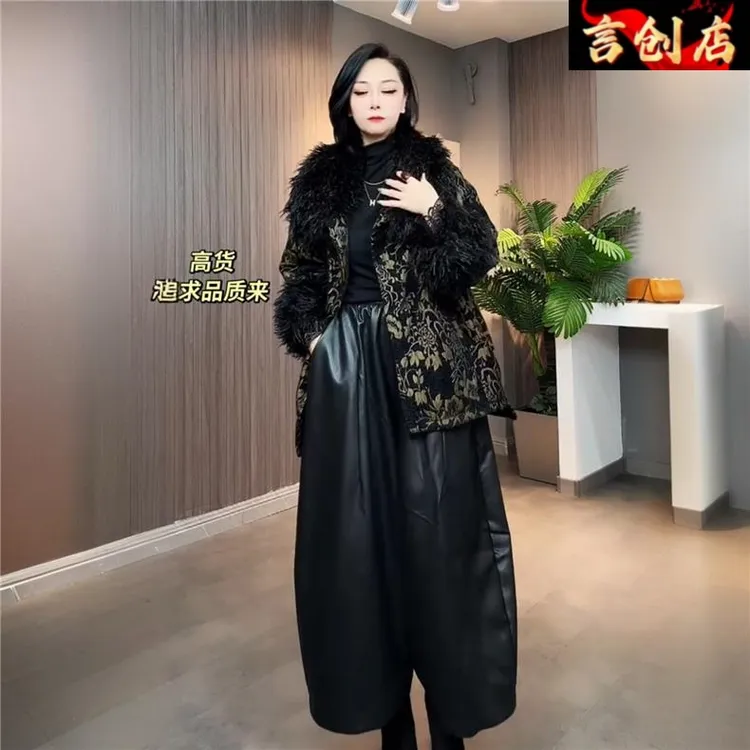 8628-195冬季加厚贵气提花不规则大毛领棉服时尚保暖大码短款外套