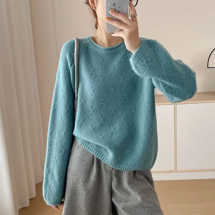 糖果色复古钩花毛衣女秋冬新款宽松慵懒风插肩袖温柔圆领套头针织