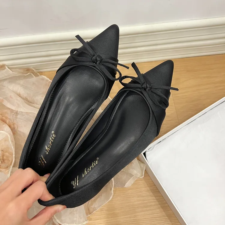 【福发发专属】时尚增高内增高舒适蝴蝶结尖头百搭单鞋皮鞋蝴蝶高跟