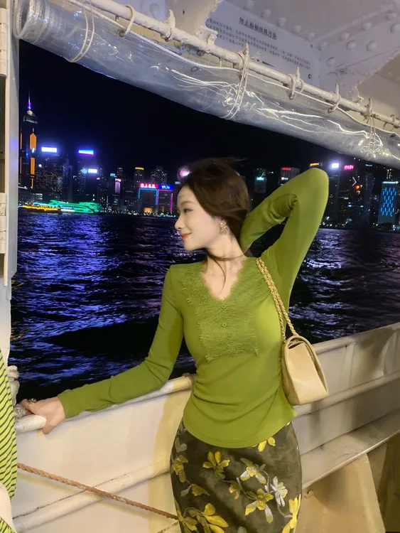EIA一尧【钓系美人】纯欲钓系女人显瘦长袖上衣蕾丝领修身气质早秋