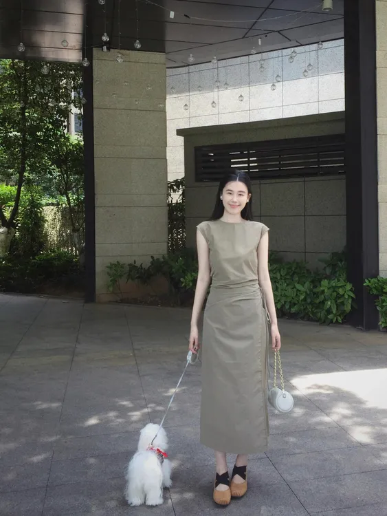 韩系气质简约无袖背心上衣两件套装女2025夏季新款半身长裙