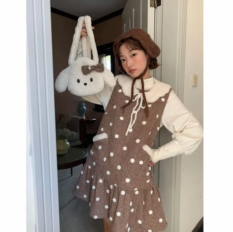 韩系 2025设计感新款时尚洋气娃娃领内搭+波点马甲裙显瘦套装