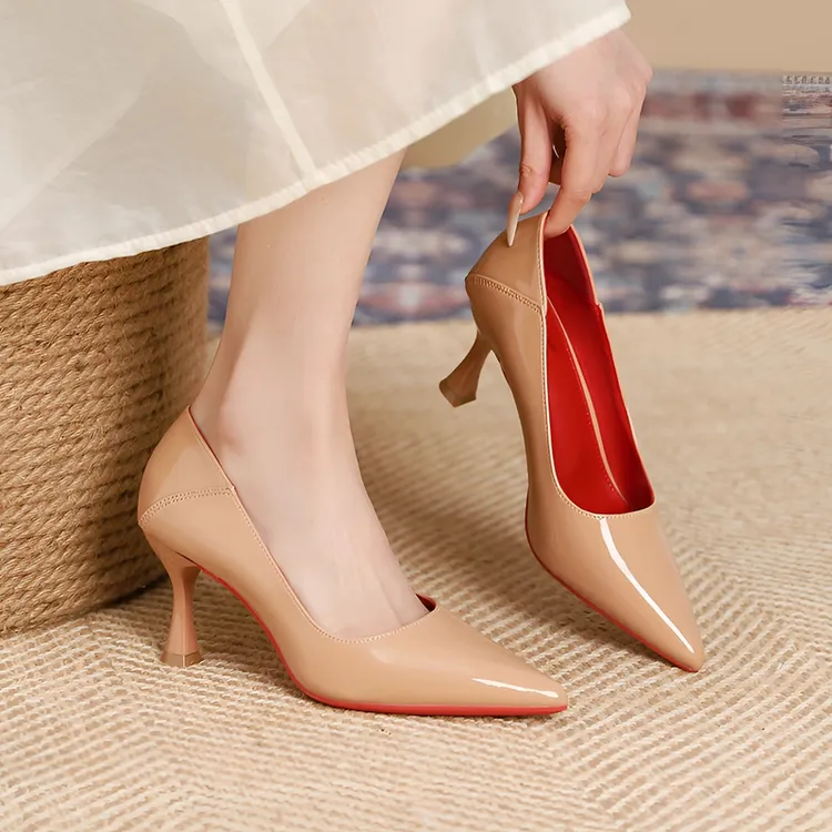 裸色尖头浅口细高跟女单鞋2025春秋新款气质百搭中跟欧若风工作鞋