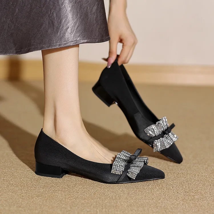 2.5cm中跟法式浅口蝴蝶结一脚蹬单鞋真皮时尚尖头平底鞋黑色百搭
