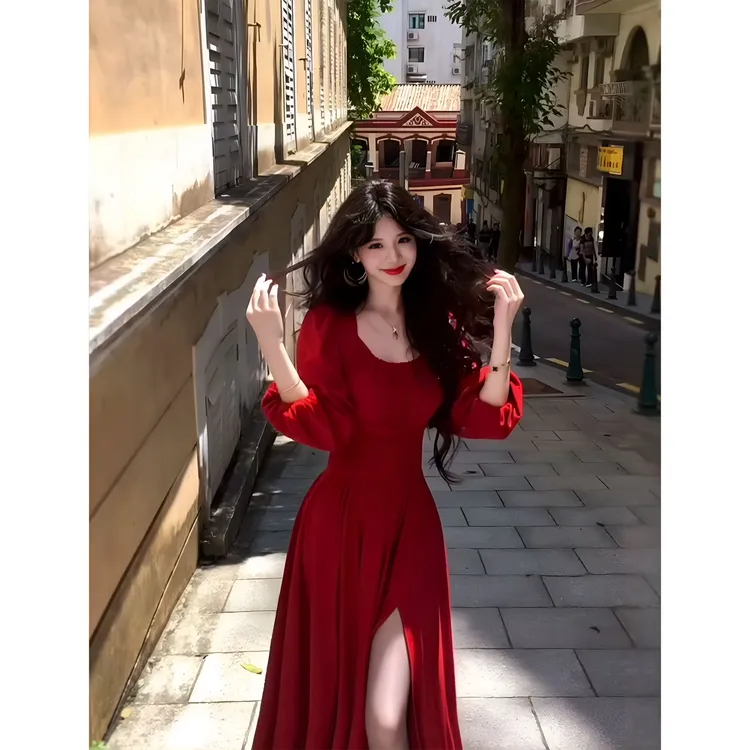 御姐范性感红色长袖连衣裙女秋季新款风情万种开叉长裙