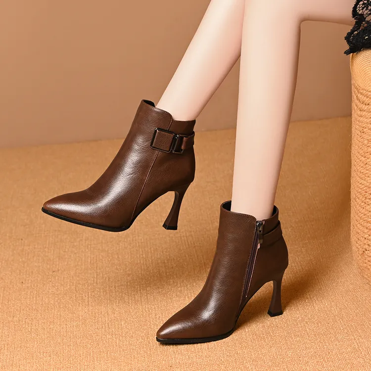 尖头细高跟裸靴女秋冬新款保暖加棉短靴侧拉链舒适百搭气质时装靴