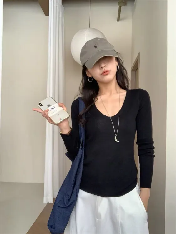 显瘦薄款针织衫U领显瘦修身上衣女2025秋冬弹力显身材打底衫秋季