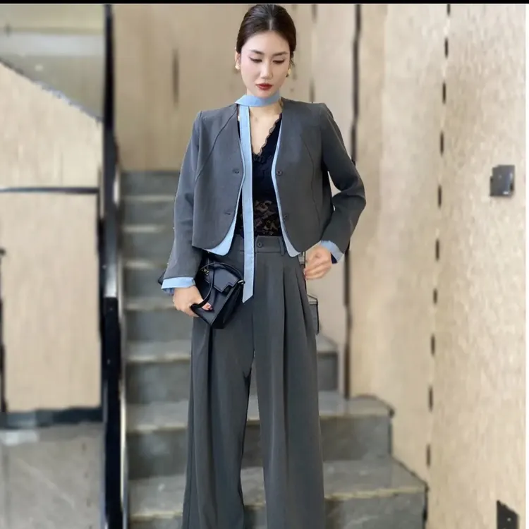 【俊英】2025年春季新款时尚撞色假两件西装+高腰阔腿裤时尚两件套